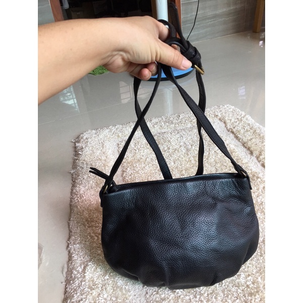 Túi si da y hình phom đeo chéo