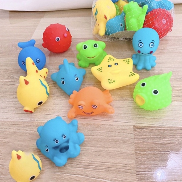 Đồ Chơi Nhà Tắm Thả Chậu Tắm Cho Bé Thú Bơi Chút Chít
