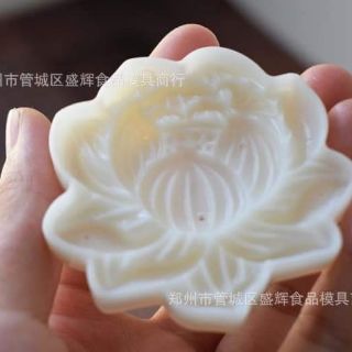 Khuôn trung thu hoa sen 3d - 75gr