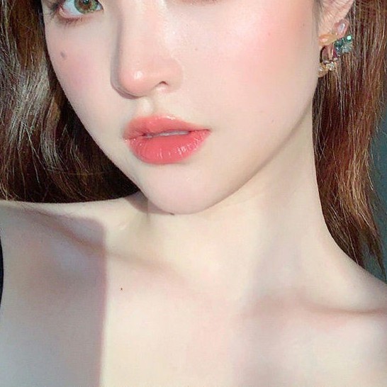 [Hàng mới về] Bảng Phấn Trang Điểm Lấp Lánh Có Độ Bóng Cao Chất Lượng Cao | BigBuy360 - bigbuy360.vn