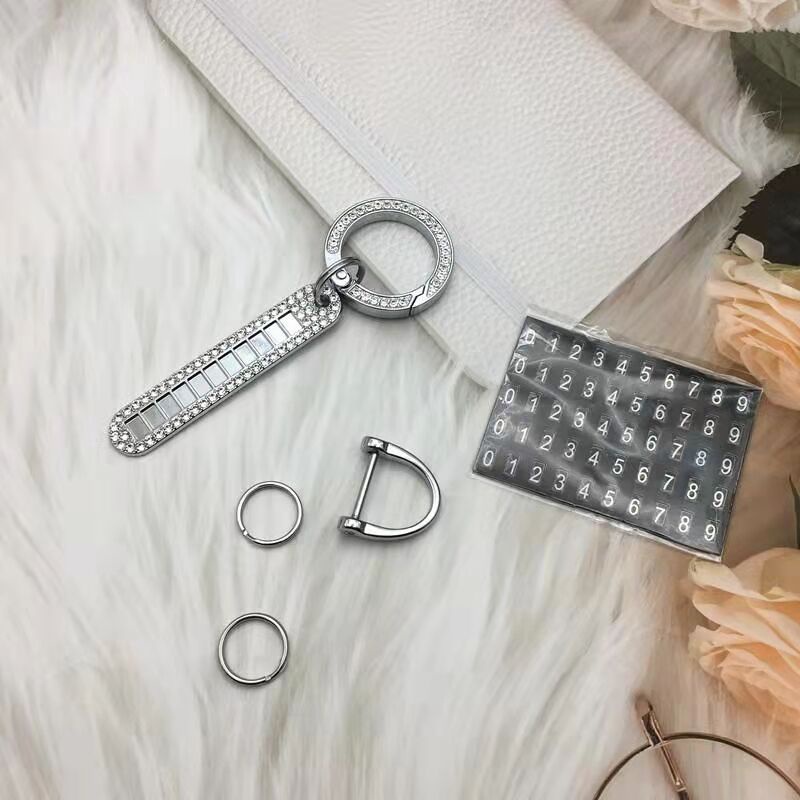 1 Cái / 2021 Móc Chìa Khóa Xe Hơi Dạng Tròn Đính Kim Cương Màu Mới Chống Mất Số Điện Thoại