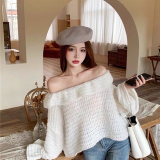 Hanny áo len trễ vai tay xoè