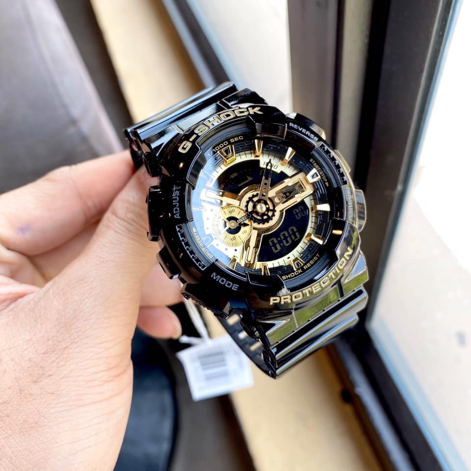 ĐỒNG HỒ NAM CASIO G-SHOCK GA-110GB-1ADR Dây nhựa đen bóng chống thấm nước - Mặt điện tử kim vàng - Chống nước 200 mét