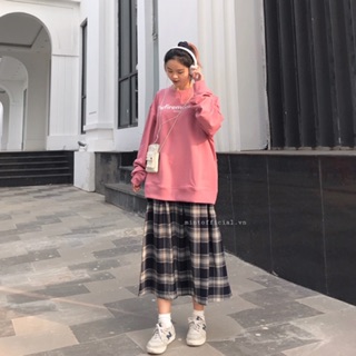 Chân váy kẻ xanh caro