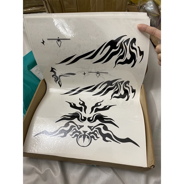 Bảng hình xăm dán Luca Kaneshiro Vtuber Luxiem Nijisanji