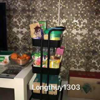 Kệ để đồ IKEA 3 tầng đựng bỉm sữa.
