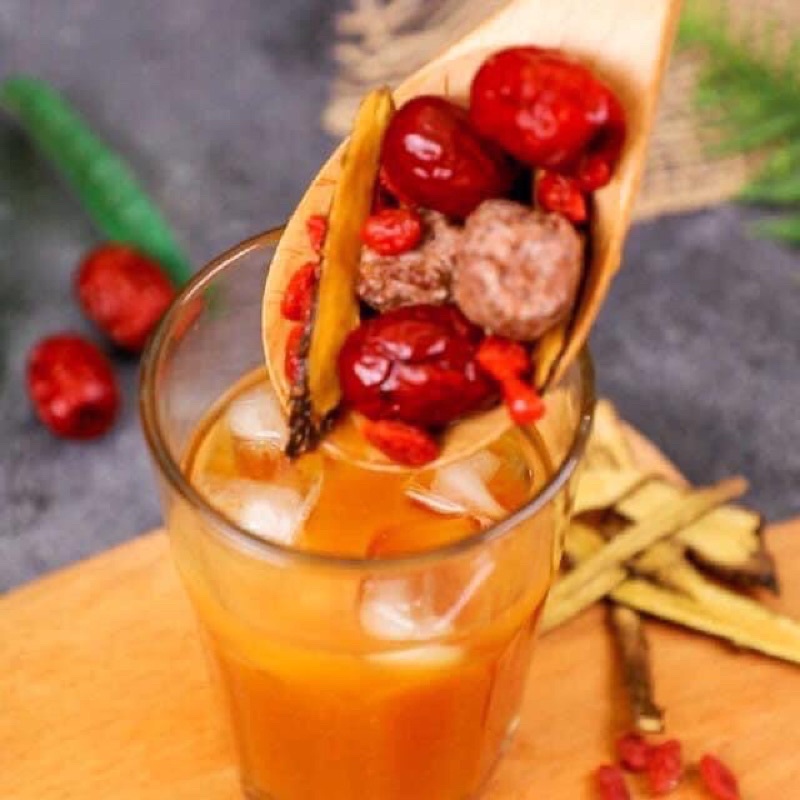 TRÀ LIPTON THẢO MỘC MIX SẴN VI