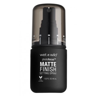 Xịt Giữ Trang Điểm Wet n Wild Photocus Matte Finish Setting Spray