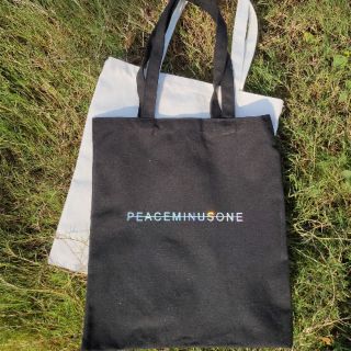 TÚI PEACEMINUSONE GD BIGBANG CHỮ PHẢN QUANG HÀNG DÀY DẶN