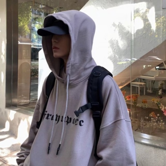Áo hoodie dáng rộng in họa tiết chữ cái đơn giản dễ phối đồ cho cả nam và nữ