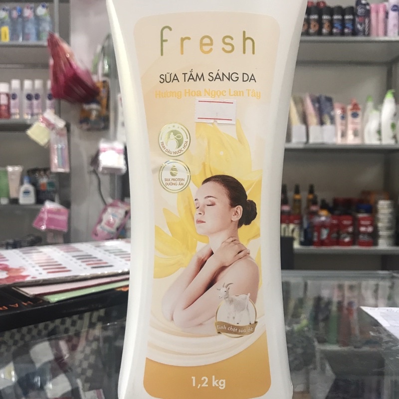 Sữa tắm Fresh sáng da hương  hoa Ngọc Lan Tây 1.2kg