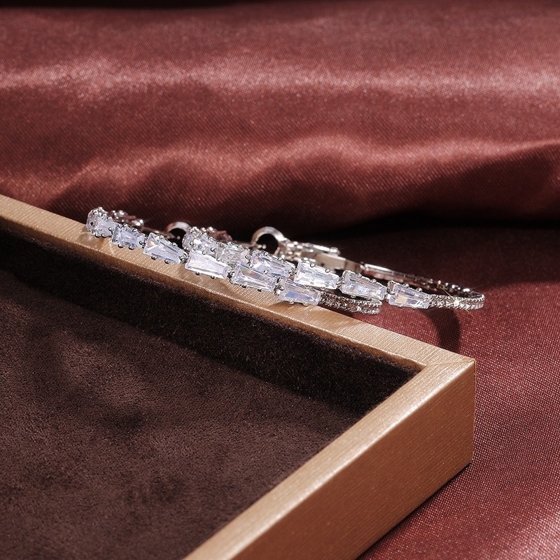 Khuyên Tai Tròn Đính Đá Pha Lê Thời Trang Nữ Tính