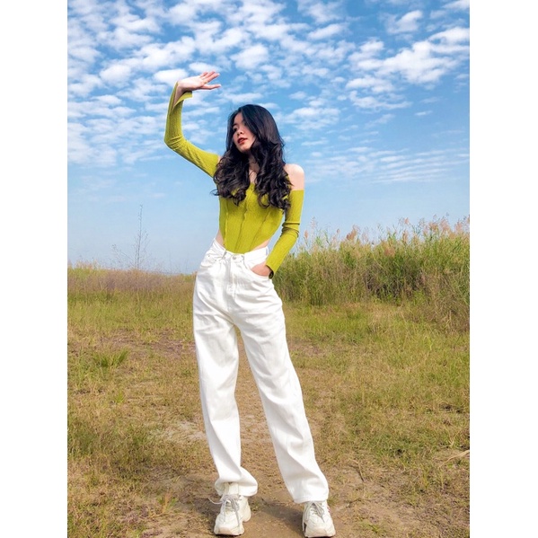 𝗤𝘂𝗮̂̀𝗻 𝗝𝗲𝗮𝗻𝘀 𝗴𝗮̀𝗶 𝗸𝗵𝘂𝘆 𝗱𝗮́𝗻𝗴 𝗱𝗮̀𝗶 𝗾𝘂𝗮 𝗺𝗮̆́𝘁 𝗰𝗮́ 𝗰𝗵𝗮̂𝗻 𝗵𝗮̀𝗻𝗴 𝗤𝘂𝗮̉𝗻𝗴 𝗖𝗵𝗮̂𝘂 𝘀𝗶𝗲̂𝘂 đ𝗲̣𝗽 🌻