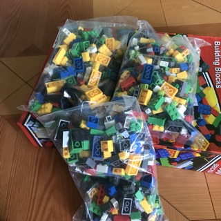 Xếp hình LEGO 1000 CHI TIẾT