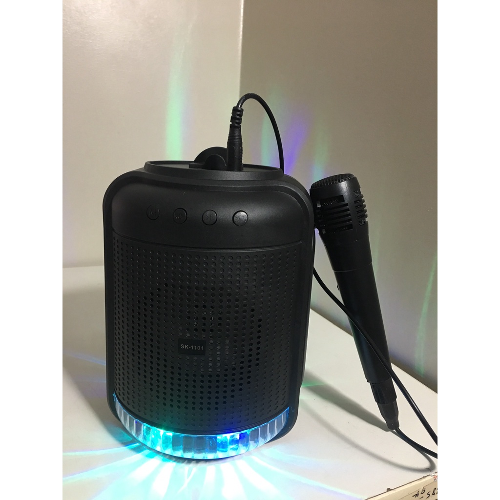 LLoa Karaoke Bluetooth SK-1101 Loa Chắc Chắn, Thiết Kế Có Tay Cầm Tiện Lợi Cầm Đi Lại Hoặc Đi Chơi Xa
