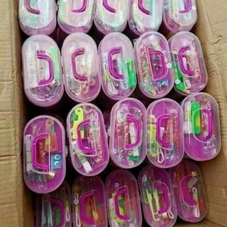 Bộ dụng cụ kim chỉ