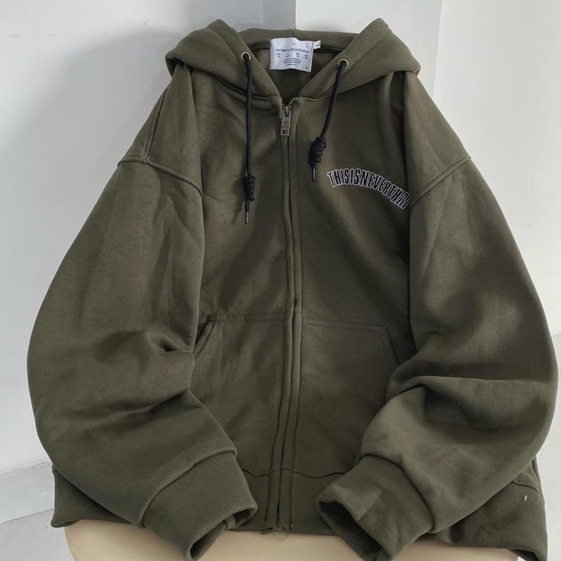 (Sẵn) Áo Khoác dây kéo Form rộng chữ thêu THIS Neverthat unisex  (nam nữ mặc được) 2t clothes