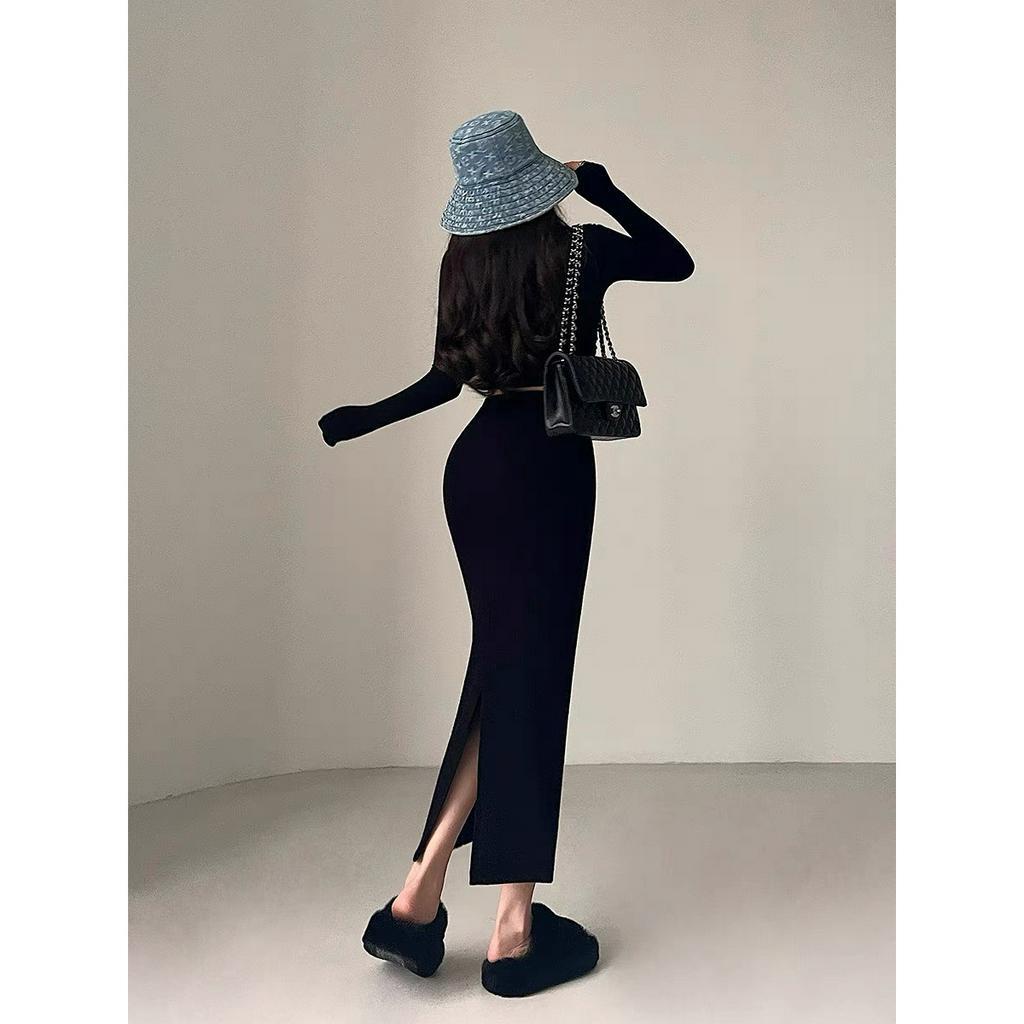 Set đồ nữ áo croptop tay dài kèm chân váy túi hộp xẻ G62