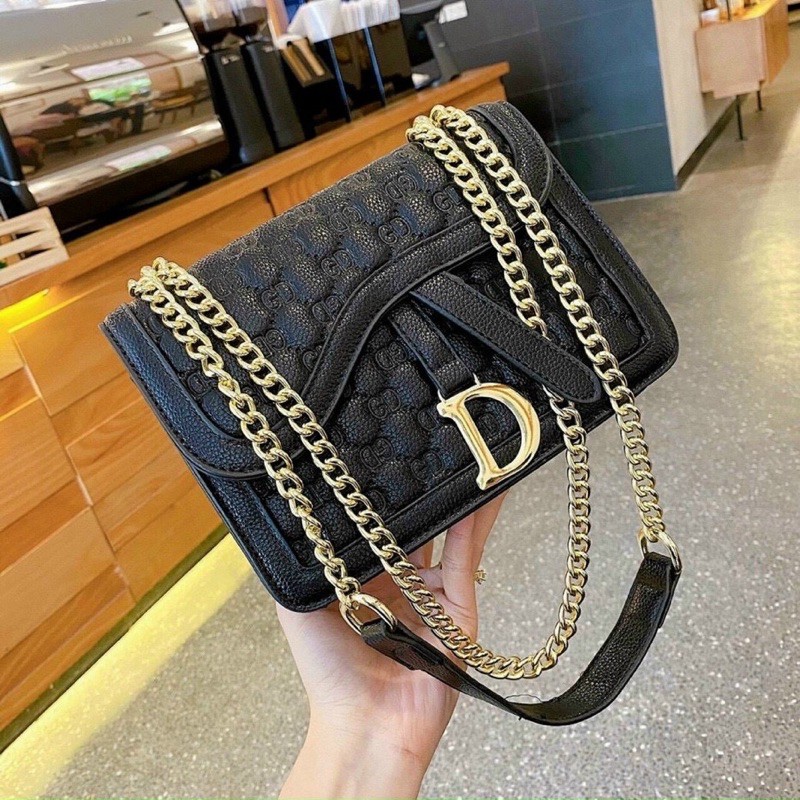[Mã 11FASHIONSALE1 giảm 10000 đơn 50000] Túi Đeo Chéo Đeo Vai Khoá Chữ D Da Sần