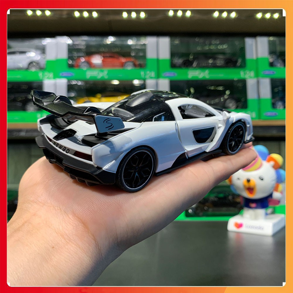 Mô hình xe Mclaren Senna tỉ lệ 1:32 màu trắng