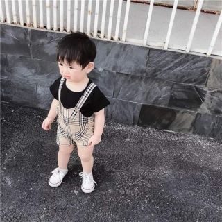 Combo 2 set yếm kèm áo phông cho bé( còn size bé 18kg đến 20kg)
