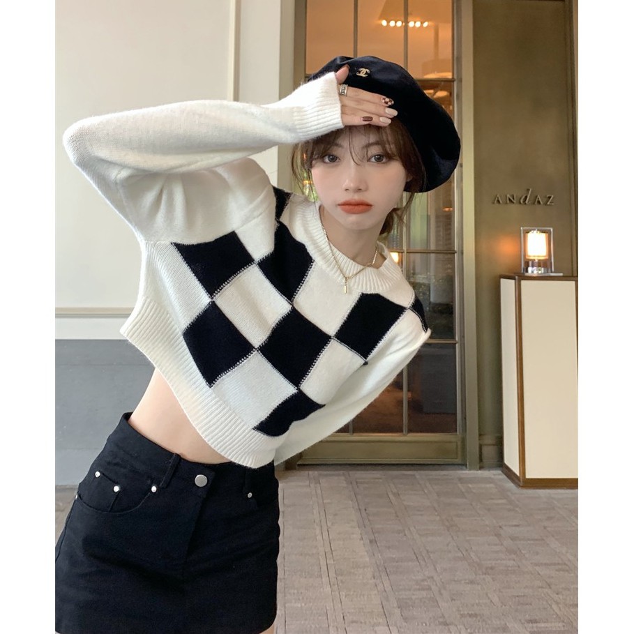 Áo sweater dáng ngắn họa tiết kẻ ô vuông màu trắng đen phong cách Hàn Quốc dễ phối đồ