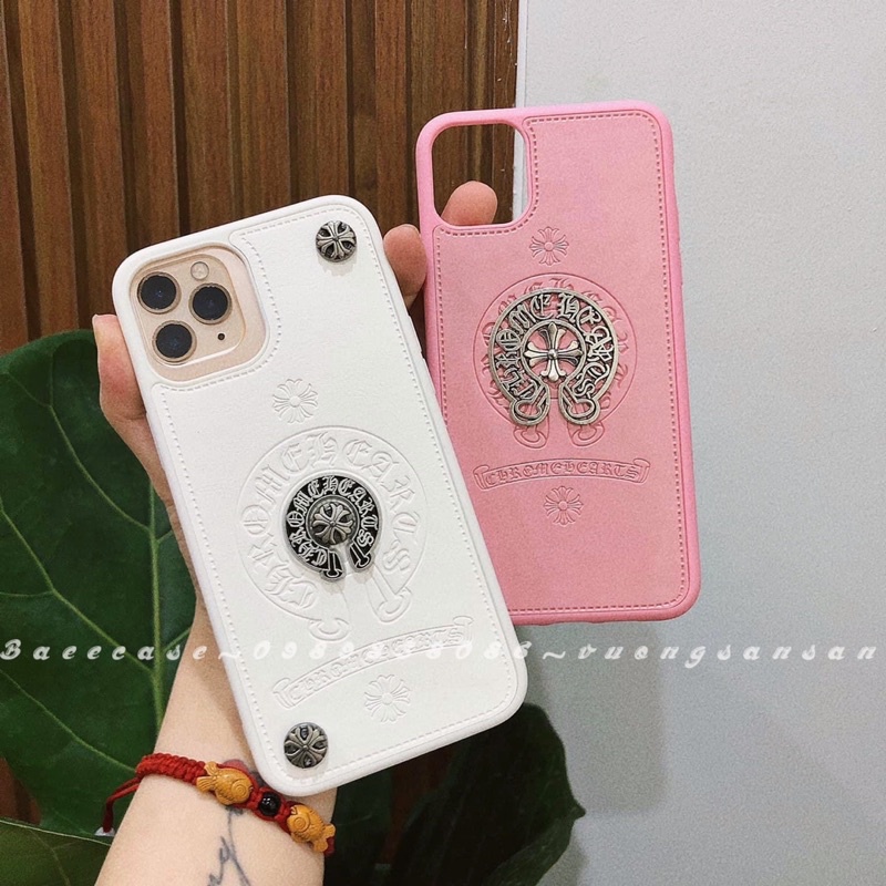 ỐP ĐIỆN THOẠI IPHONE CHROME HEART TRẮNG 𝟳𝗣.𝟴𝗣.𝗫.𝗫𝘀𝗺𝗮𝘅.𝟭𝟭.𝟭𝟭𝗣𝗥𝗢𝗠𝗔𝗫.𝟭𝟮.𝟭𝟮𝗣𝗥𝗢.𝟭𝟮𝗣𝗥𝗠 ✨ | BigBuy360 - bigbuy360.vn