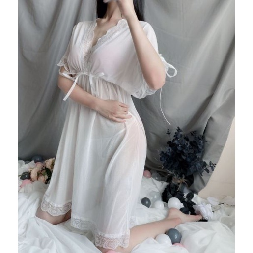 Váy ngủ trễ vai ren sang chảnh