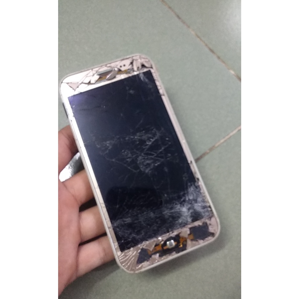Samsung j200 bể kính klhoong pin
