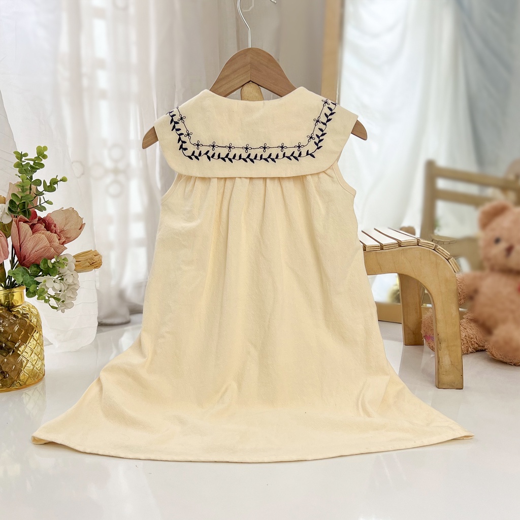 V043_Váy thuỷ thủ màu kem thêu hoạ tiết lá cho bé gái từ 1 đến 11 tuổi