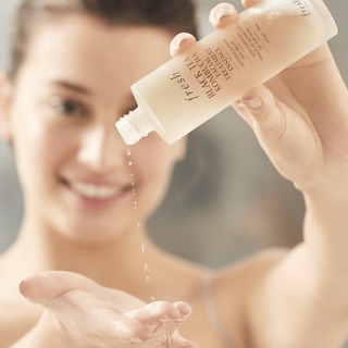 Nước thần fresh black tea kombucha facial treatment essence