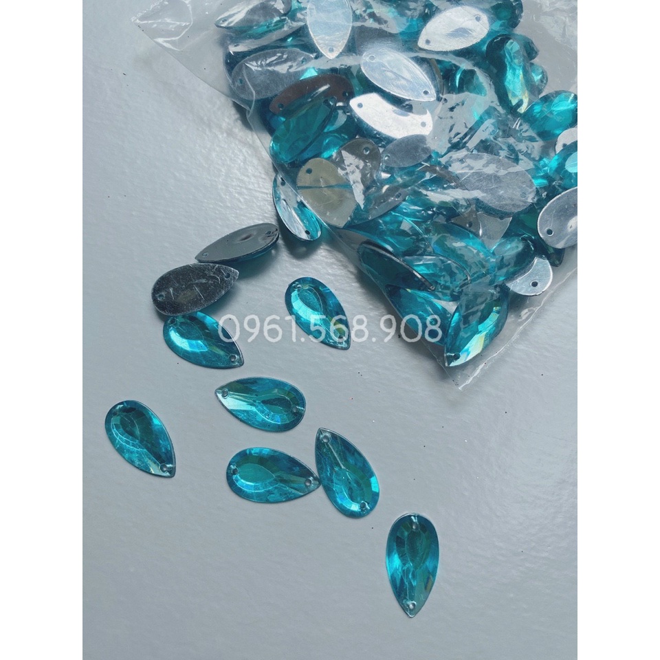Hạt đá nhựa hình giọt nước 20x12mm trang trí oản, làm đồ handmade, phụ kiện may mặc DIY