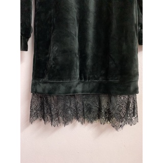 Váy nhung chân ren Cache size S