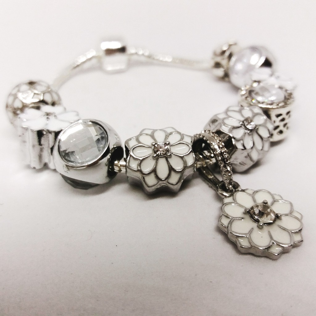 Vòng Charm Hoa Tuyết - Queen Silver