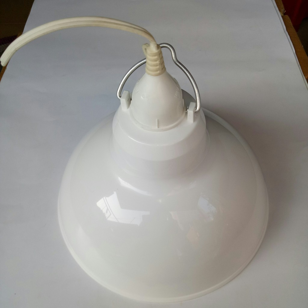 Chao Nhựa (Nhựa PC) 21cm + Đuôi Đèn Kín Nước Trắng Dây Dài 20cm | BigBuy360 - bigbuy360.vn