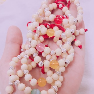 Vòng dâu tằm mix đá và bi bạc ta