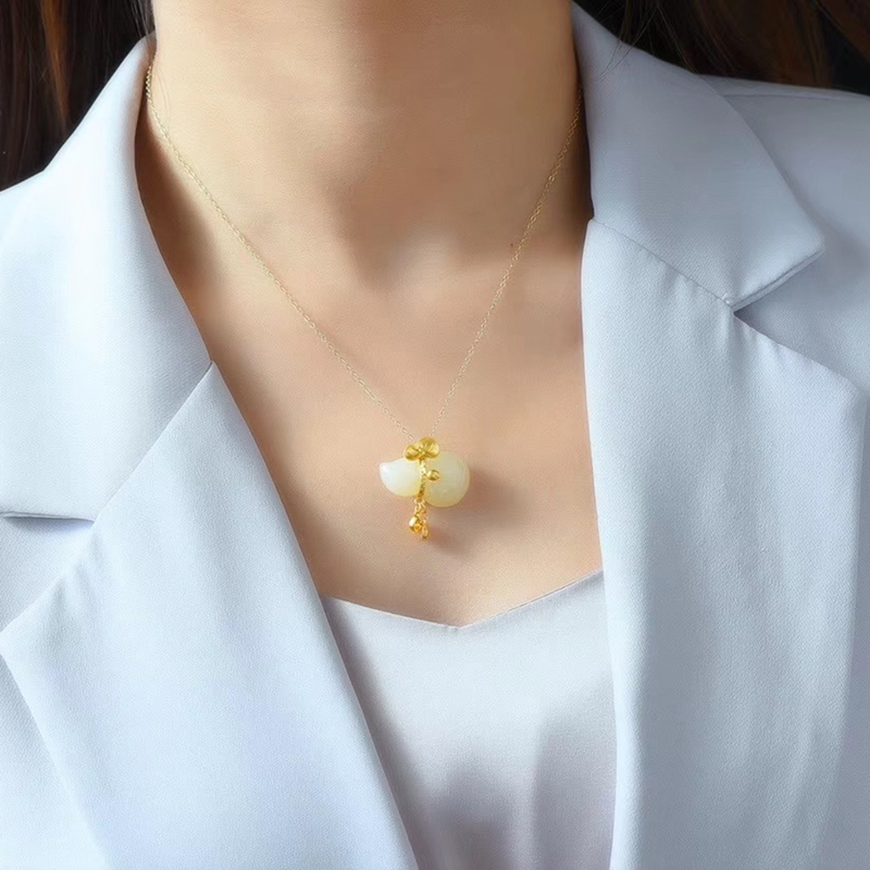 Dây Chuyền Mặt Ngọc Bích Giả Thời Trang Cho Nữ