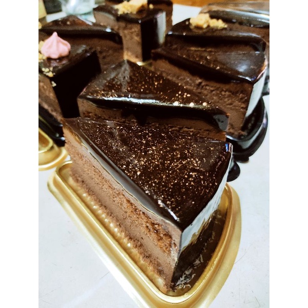Bánh chocolate Mousse Cake