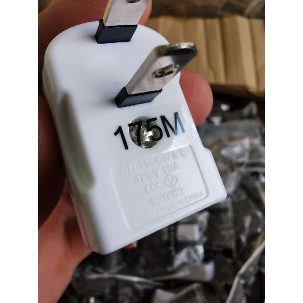 Jack chuyển góc hẹp phích điện dẹp bãi nhật