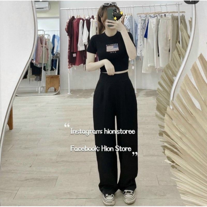 Áo croptop in hình lá cờ