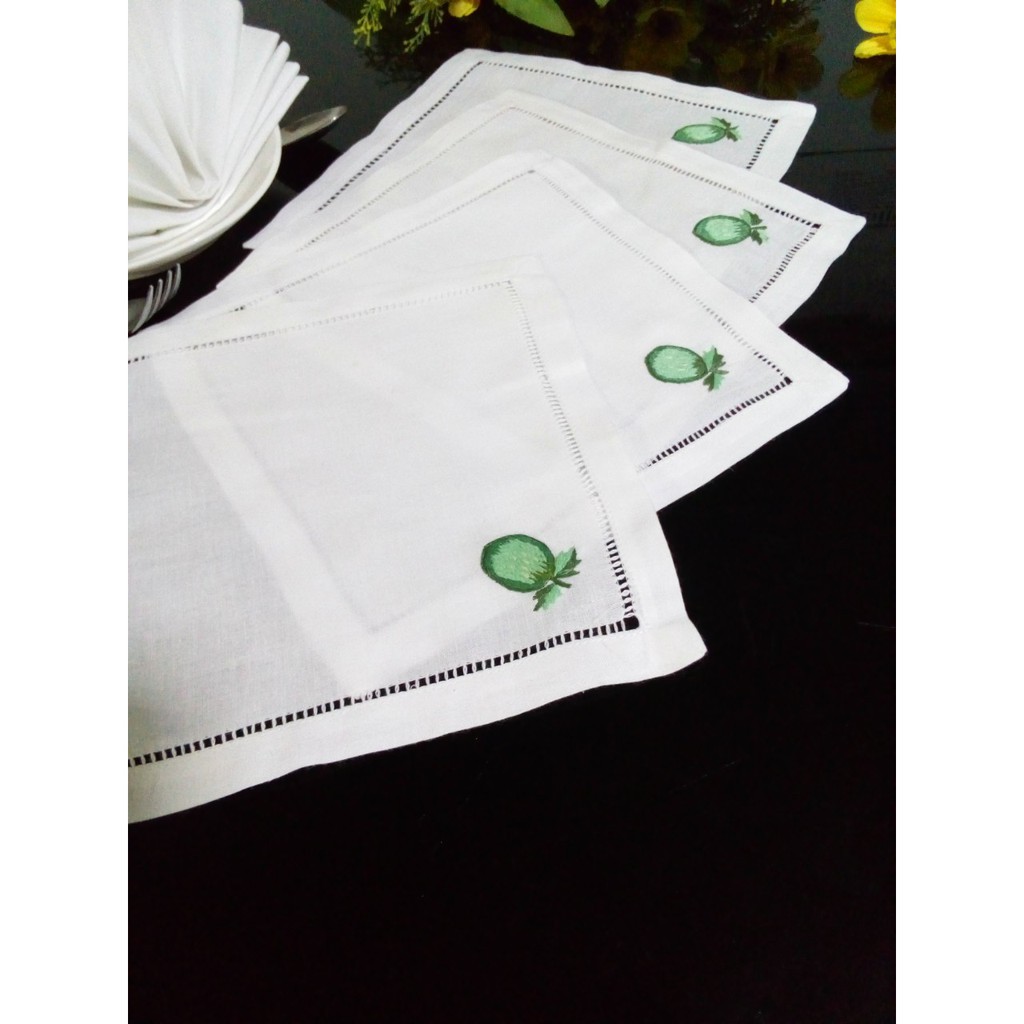 Khăn ăn thêu tay Tiệm Thêu Việt họa tiết ngộ nghĩnh