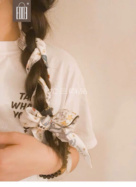 Khăn quấn túi xách lá bài tarot - Maben