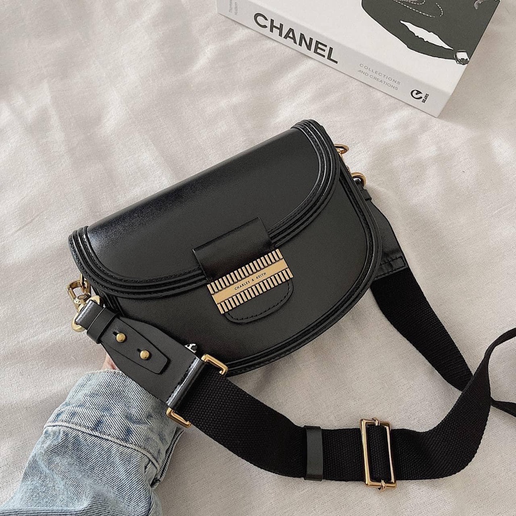Túi xách Charles & Keith ba màu