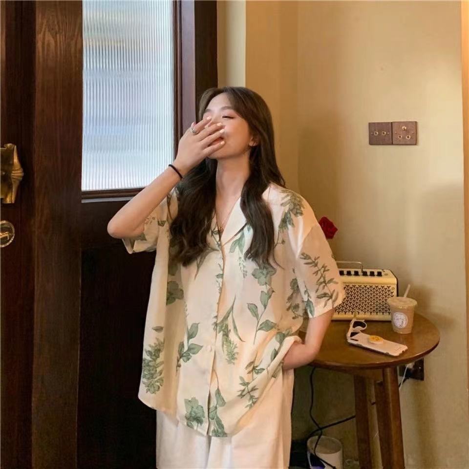 Áo sơ mi nữ tay ngắn dáng rộng dễ thương