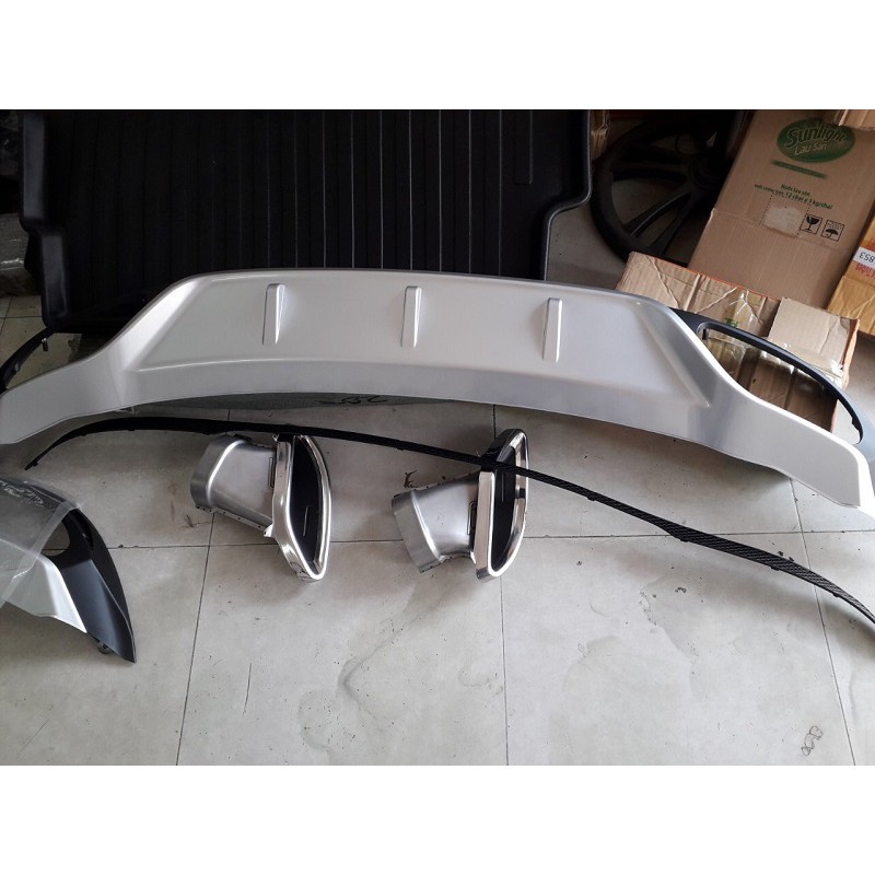 Líp pô, lippo mazda 3 zin theo xe 2015 - 2019