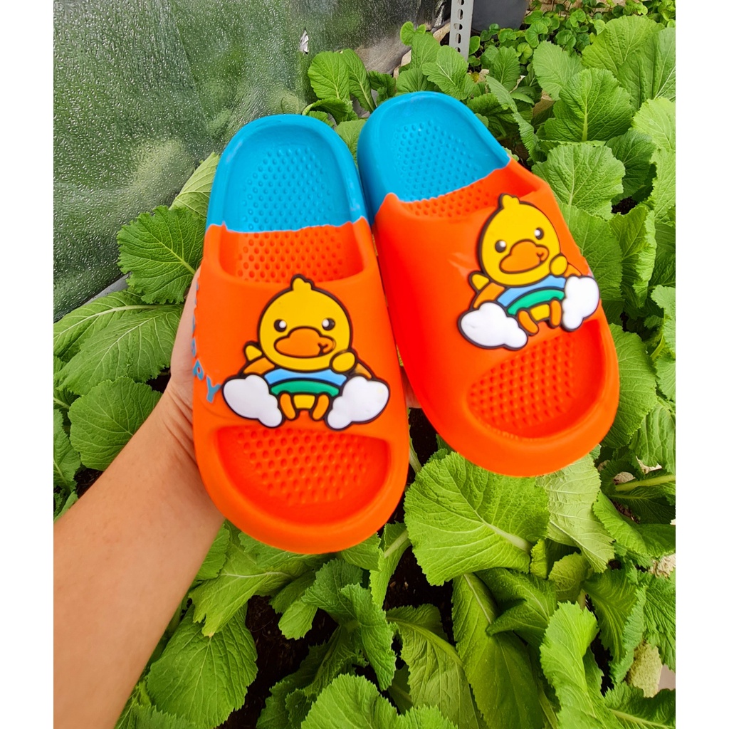 Dép bánh mì siêu nhẹ gắn hình vịt đế 2 màu siêu hot cho bé trai bé gái