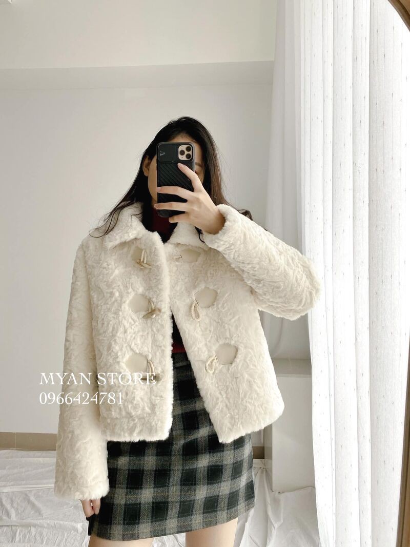 Khoác lông khuy sừng A122042 | BigBuy360 - bigbuy360.vn