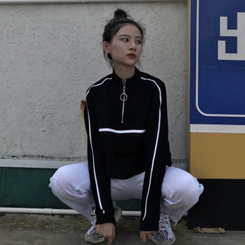Áo polo croptop cổ khoá phối sọc