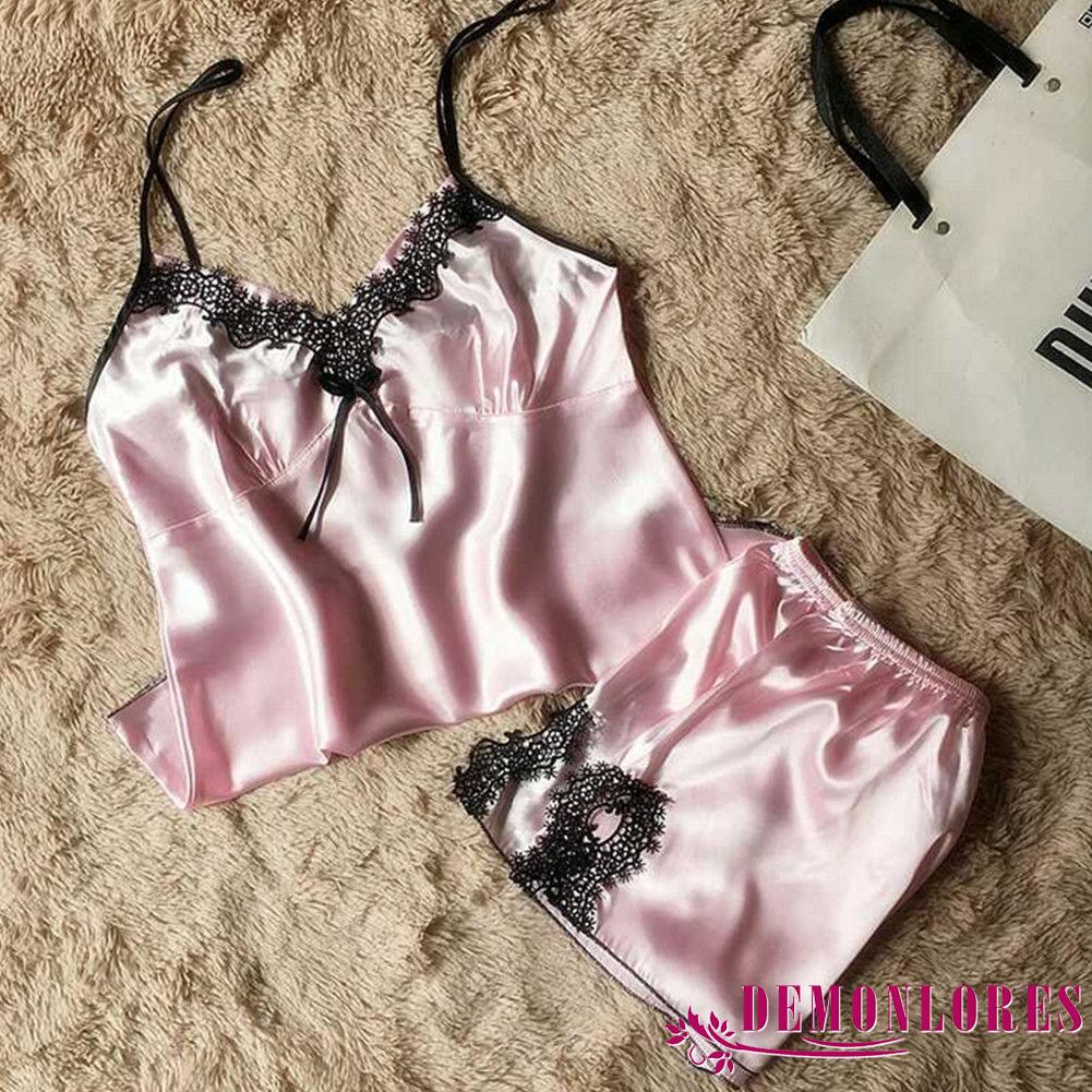 Đồ bộ ngủ hai dây ngắn viền ren thoải mái và quyến rũ cho nữ