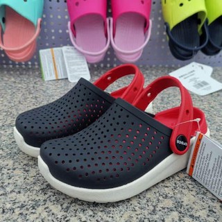 Sục Cross Literide siêu đẹp, êm, mềm cho bé trai bé gái - Màu đen lót hồng đỏ (CR113)